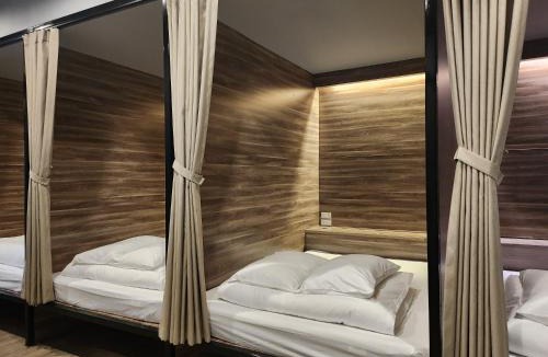 Khlong San Hostel | Fellows House