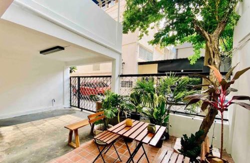 Sukhumvit House | Flip Flop In Townhouse