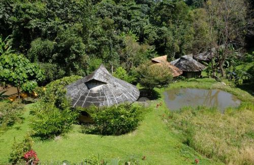 Mae Rim Bed & Breakfast | Forest falls Garden Maerim Chiangmai ตาดปลาแคมป์ออร์แกนิคฟาร์มสเตย์เชียงใหม่