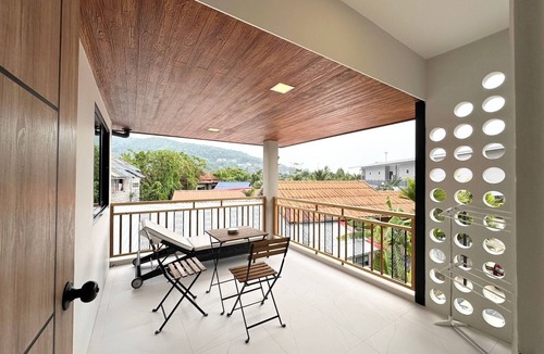 Cherngtalay House | Freeda House Bang Tao Beach
