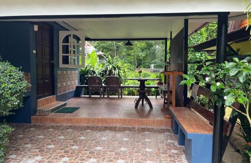 Thai Mueang Hotel | Garden Bungalows บ้านพักการ์เด้น