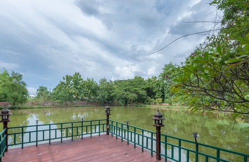 Mae Pu Kha Other | Garden House Stay With Big pond in San Kamphaeng