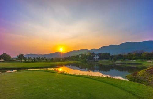 Mae Tha Resort | Gassan Khuntan Golf & Resort