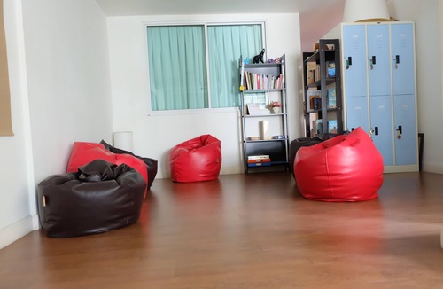 Samsen Nai House | Getting around town, Stay with Local guide