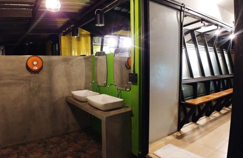 Pak Nakhon Hostel | Green House Neo-Resotel - Hostel