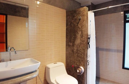Pak Nakhon Hostel | Green House Neo-Resotel - Hostel