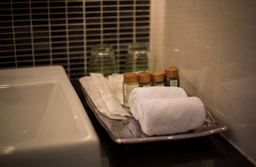 Sung Noen Hotel | Green Ville Laguna Hotel