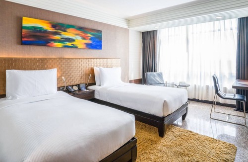 Ploenchit Apartment | Guest Patio Oasis Ploenchit BTS Nana/Ploenchit