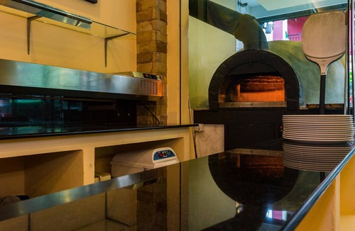 Nanai Road House | Guesthouse Belvedere - Only minutes from Patong Beach, delightful room for 2