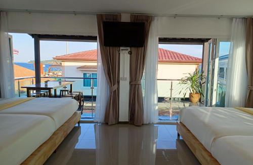 Bang Lamung House | Habor House by Koh Larn Riviera