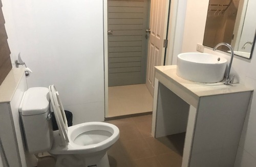 Pak Phayun Hotel | Hadthong Resort