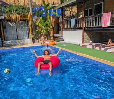 Ko Phi Phi Hostel | Hangover Chill & Hill Hostel