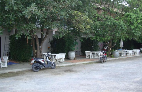 Bo Fai House | HARRY's
