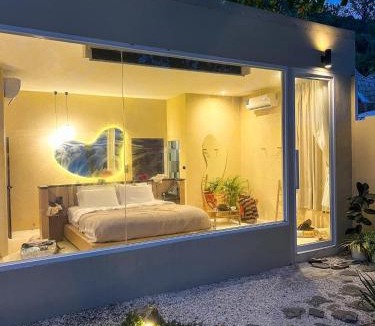 Haad Sang Wan Hotel | Haven Beachfront Villa Koh Larn
