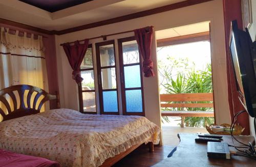 Ko Sichang House | Hello Sichang Bungalow