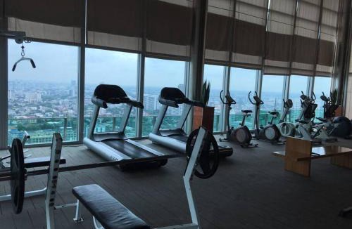 Chom Phon Apartment | HIGH RISE LUXURY CONDO 1BED ROOF TOP POOL 2 MinMRT