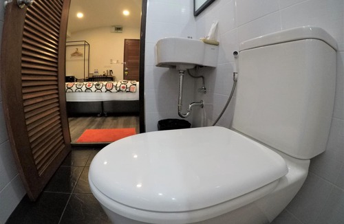 Thapae Hotel | Homely and Peaceful Place in Central Location of Chiang Mai (FREE bicycle)