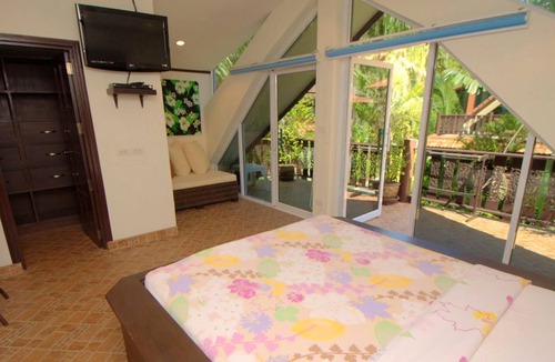 Bang Po Villa | Homerez - 30 m away from the beach! Amazing villa for 6 ppl. with swimming-pool