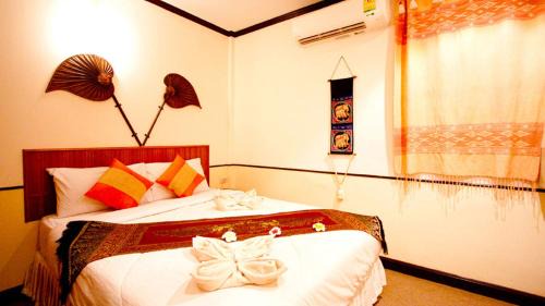Bangkok Central Business District Hotel | Honey House1 hotel