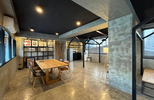 Khlong San Hostel | Hostel ∙ 8 guests