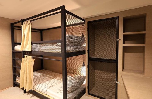 Khlong Kra Saeng Hostel | Hostel ∙ 8 guests