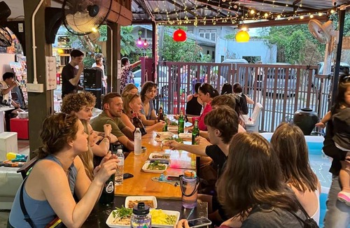 Wua Lai Hostel | Hostel ∙ 8 guests