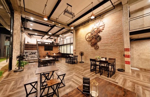 Wua Lai Hostel | Hostel ∙ 8 guests