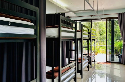 Khlong Sok Hostel | Hostel ∙ 8 guests