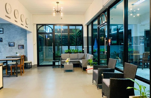 Ban Bu Lamduan Hotel | Hotel ∙ 2 guests