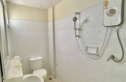 Pa Maet Hotel | huern che ta one