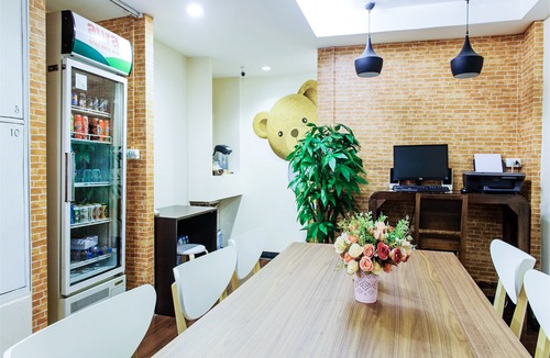 Bang Rak Hotel | I-Sleep Silom Hostel