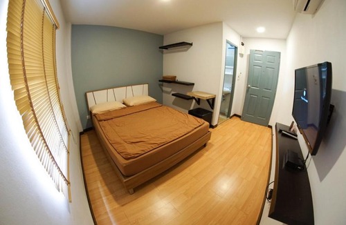Khlong San Hostel | Inn Trog And Inn Soi