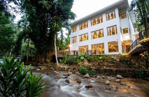 Mae On Hotel | Inthada At Mae Kampong Chiang Mai