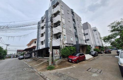 Phra Pradaeng Apartment | Irich Bang Hua Suae 6kms from BTS Pu-Chao