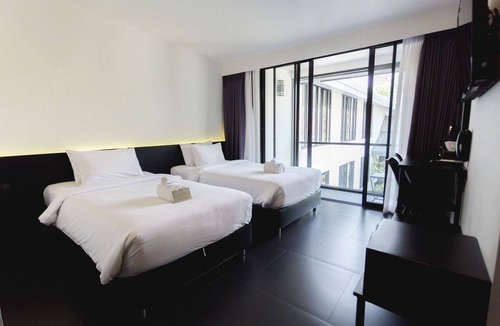 Wua Lai Hotel | iSilver Hotel