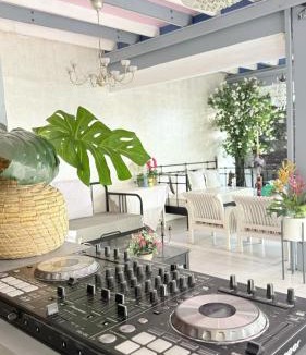 Bangkok Yai Hotel | Issara House Bangkok