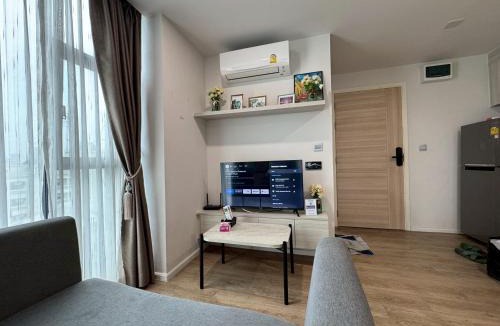 Chan Kasem Apartment | Ivory Ratchada-Ladprao Huai Khwang Night Market