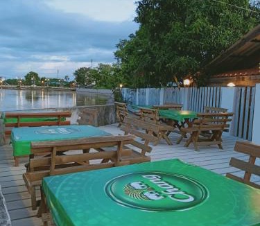 Thani House | J&J Guesthouse
