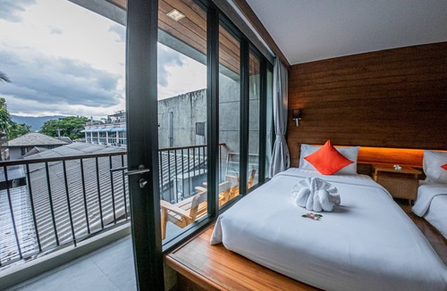 Chaweng City Center Hotel | J4 Hotel Samui
