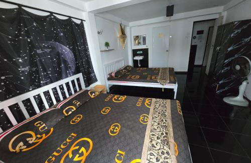 Chom Phon House | Jatujak Bangkok guesthouse