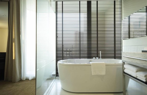 Sathorn Hotel | JC Kevin Sathorn Bangkok Hotel