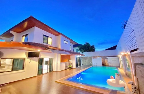 Na Kluea Villa | Jontiem beach 900m,5BR Villa,karaoke,BBQ,snooker