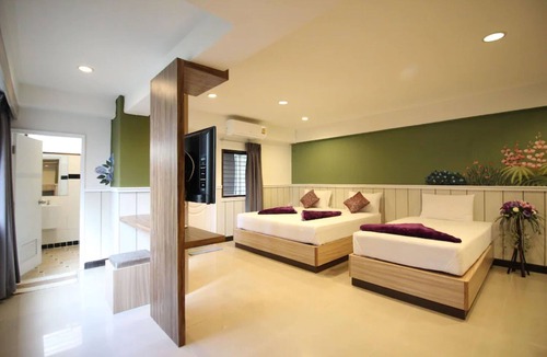 Bang Yi Ruea Hotel | Kaya Place