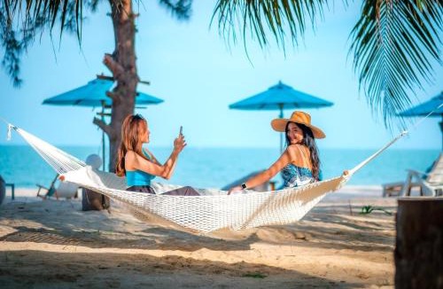 Khanom Resort | Khanom Sea Beach Resort