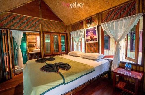 Ban Ta Khun Hotel | Khaosok Lake House At Ratchaprapa Dam