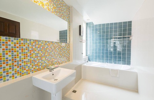 Ban Phe Hotel | Kiang Talay Resort