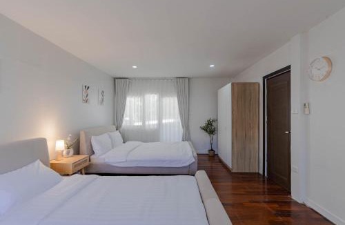 Nimman House | KK Villa Nimman - Urban Peaceful Home steps to Cafes & Shops