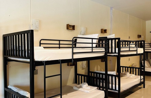 Nuea Khlong Hostel | Koh Jum Hostel