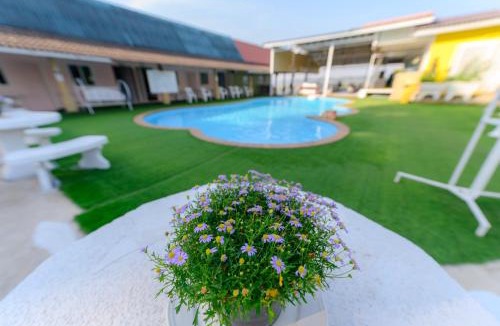 Nong Chaeng Hotel | Kongkhamkoon Hotel