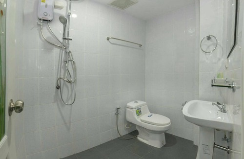 Jomtien House | Kontiki Guesthouse